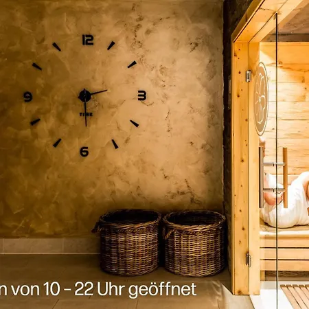 Aunhamer & (adults Only) 4*