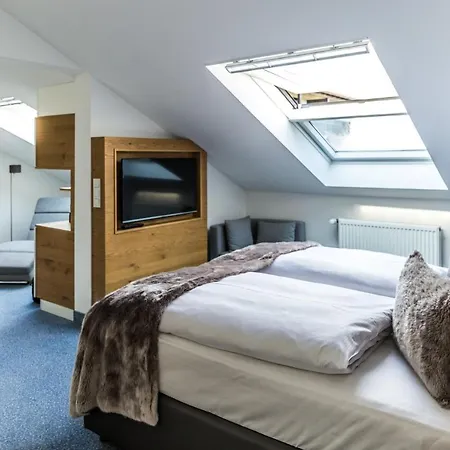 Aunhamer & (adults Only) Szálloda 4*