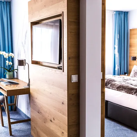 Aunhamer & (adults Only) Szálloda