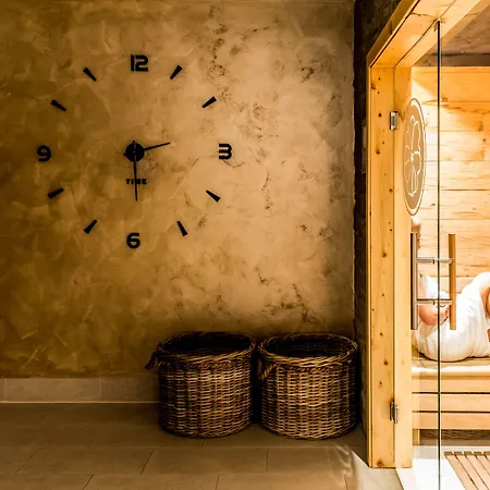 Aunhamer & (adults Only) Hotell 4*